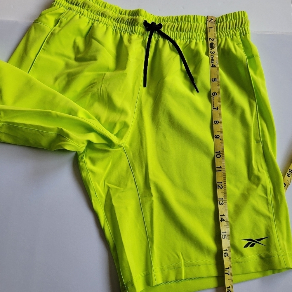 New Reebok Training Shorts. - Picture 3 of 6